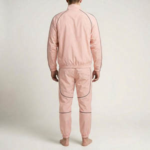 Conjunto Deportivo de Chaqueta y Pantalones Cortavientos de Nailon de Primera Calidad, Fabricante de Ropa Deportiva - Product Image 2