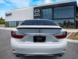 2016 Lexus ES 350 BASE RWD hatchback เกียร์อัตโนมัติที่นั่งภายในทำจากผ้าสีเข้ม ACC การควบคุมความเร็วในการล่องเรือขนาดยาง R17พวงมาลัยซ้าย - Product Image 5