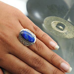 Anillo de piedras preciosas de Plata de Ley 925 al por mayor, joyería artesanal con apariencia de lapislázuli azul natural con certificado de compromiso (IGI) para mujeres y niñas - Product Image 3