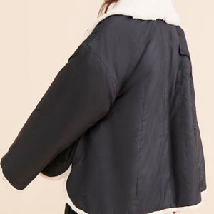 Veste bomber en sherpa à fermeture éclair de haute qualité pour femmes, collection d'hiver, prix bas, tissu respirant, confortable, veste réversible - Product Image 6