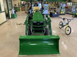 John Deeres 260B <b>Lawn</b> <b>Mower</b> Tractor With Front Loader and Backhoe Implement for Sale with Fast Shipment to John Deeres 260B <b>Lawn</b> - Product Image 3