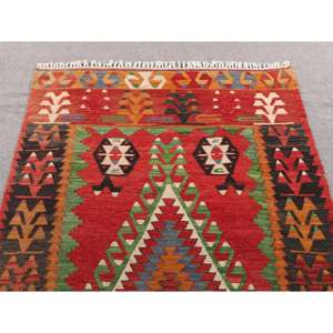 Tapis vintage de 4x6,9 pieds, tapis turc, tapis en laine rouge et vert avec motifs de plantes et d'arbres - Product Image 4