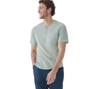 Fabricant OEM Vente en gros T-shirt uni vierge de haute qualité coupe ajustée avec logo personnalisé Commandes en gros et personnalisation disponibles pour hommes - Product Image 1