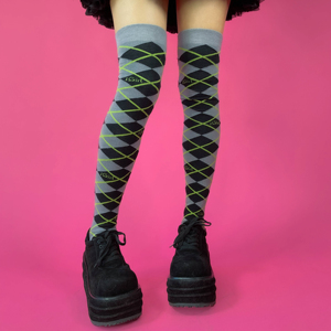 Chaussettes Argyle au-dessus du genou pour femmes, service OEM avec logo et design personnalisés, utilisation quotidienne en automne, spandex/nylon/coton - Product Image 1