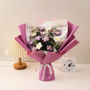 Ramo de Flores Tejidas a Crochet, Regalo Creativo para Novia y Mejor Amiga, Ideal para Pascua y San Valentín - Product Image 2