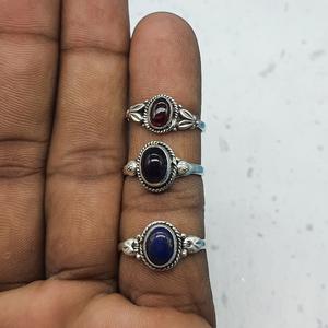 แหวนพลอยเงินสเตอร์ลิง925ได้รับการออกแบบโดยช่างฝีมือพร้อมปกโกเมนธรรมชาติของขวัญแต่งงานที่สมบูรณ์แบบสำหรับผู้หญิง14K ความบริสุทธิ์ของโลหะ - Product Image 1