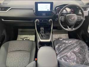 2022 Toyota RAV4 neuf et d'occasion condition essence Transmission automatique Euro 5 norme d'émission - Product Image 2