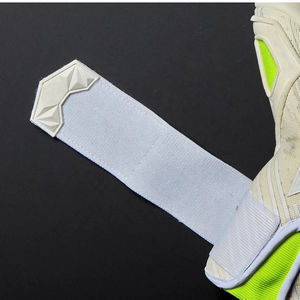 Gants de gardien de but de football de haute qualité Gants de gardien de but de football par bouclier en cuir de haute qualité confortable à bas prix OEM - Product Image 5