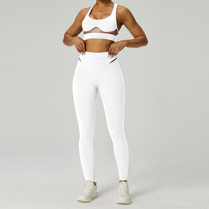 Conjunto de yoga sin costuras para mujer Sujetador deportivo de malla y mallas de cintura alta Traje de entrenamiento de dos piezas para entrenamiento y fitness - Product Image 1