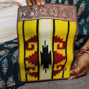 Gran oferta, bolso de mano con borlas de ante de vaca blanco y negro hecho a mano para mujer, estilo Vintage de otoño, cierre de cremallera, diseño cruzado - Product Image 3