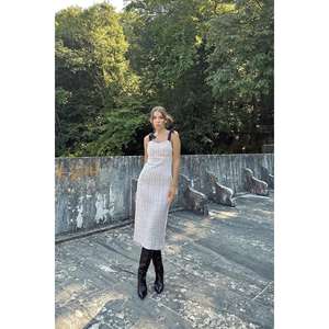 Vestidos sin Tirantes con Cintura Natural en Color Rosa Polvo al por Mayor - Product Image 5