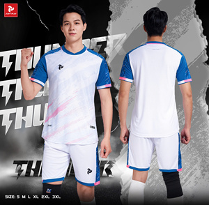 Vêtements de football unisexes les plus vendus uniforme d'équipe personnalisable de haute qualité survêtement en jersey Thunder JP 100% polyester à un prix avantageux - Product Image 4