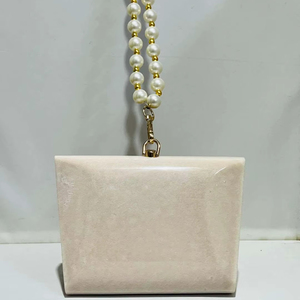 2025 nouveau concepteur femmes Vintage soirée pochette chaînes bouton Satin soie mariage fête sac à main mode luxe mariée sac à main - Product Image 1