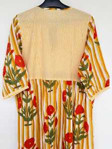 Vestido Midi de Algodón con Estampado Floral Hecho a Mano, Vestido de Verano con Cuello Profundo, Vestido Bohemio Indio Estampado - Product Image 4