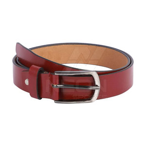 Cinturón de Cuero Ligero de Diseño Personalizado, Estilo Único, Cinturón de Cuero Duradero de Alta Calidad en Venta - Product Image 2