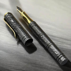 Bolígrafo de Acero de Damasco Hecho a Mano con Flujo de Tinta Suave para una Experiencia de Escritura Premium, Bolígrafo de Acero de Damasco de Lujo - Product Image 2