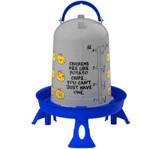 Bebedero para aves duradero de alta calidad con patas 5L Free-Range modelo azul para mantener las aves hidratadas - Product Image 1