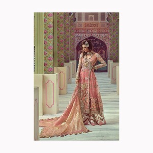 Trajes sin costuras para damas de Cachemira y vestidos Kani y material de vestido producto hecho a mano a la venta - Product Image 3