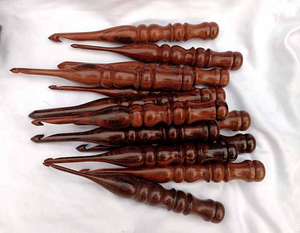 Juego de ganchos de ganchillo de madera ecológicos indios de la mejor calidad, agarre cómodo y suave para tejer a mano fácilmente - Product Image 4