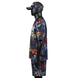Conjunto deportivo ligero de poliéster para hombre, conjunto corto de malla atlética, tela transpirable de 160 GSM, colores llamativos, logotipo personalizado para conjuntos masculinos - Product Image 3