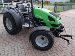 รถแทรกเตอร์4x4wd 230 Deutz fahr ระดับพรีเมี่ยมพร้อมอุปกรณ์การเกษตร160hp รถตักดินด้านหน้าเครื่องจักรกลการเกษตรตลับลูกปืนหลัก - Product Image 5