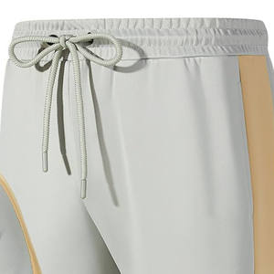 Vêtements d'hiver pour femmes Ensemble de survêtement personnalisé Ensemble de sweatshirts courts Ensemble unisexe de haute qualité 2 pièces sweat à capuche zippé et jogger - Product Image 3