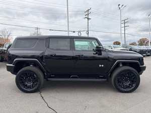 SUV Eléctrico USADO LIMPIO 2024, Volante a la Izquierda, Diésel, Manual, 2WD, R18, Cuero, Cámara Trasera Oscura - Product Image 3