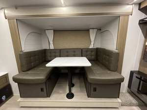 Nouvelle caravane de voyage 2026 Forest River Wildwood X-Lite 24RLXL avec tente de toit en promotion - Product Image 3