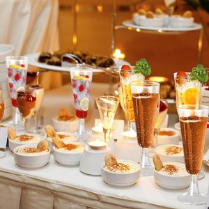 Vente en gros de gobelets en plastique PS transparents jetables de 150 ml, modernes, pour mariages et fêtes, inspirés du verre à champagne - Product Image 4