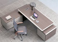 Bureau de direction en forme de L de style moderne à bon prix, en matériau MFC E0, avec armoire pour immeuble de bureaux