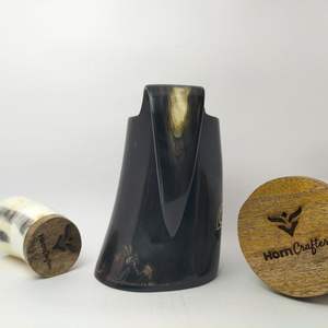 Authentiques chopes en corne médiévales conçues pour une fidélité historique réelle, style viking traditionnel, héritage professionnel - Product Image 6