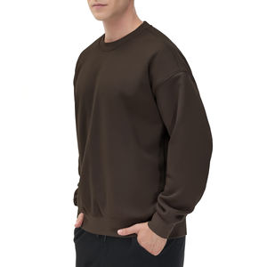 Sudadera de gran tamaño para hombre con hombros caídos, tela suave y ajuste holgado, diseñada para máxima comodidad y movimiento - Product Image 4