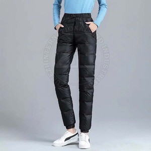 Pantalones acolchados informales ligeros con cintura elástica para hombre de etiqueta privada, bolsillos laterales de Color sólido - Product Image 3