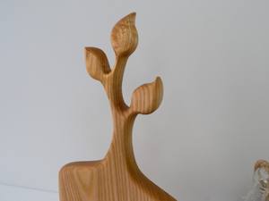 Tabla de Cortar Decorativa Hecha a Mano con Mango de Rama Artístico, Tabla de Cocina de Madera Maciza, Apta para Servir Alimentos - Product Image 2