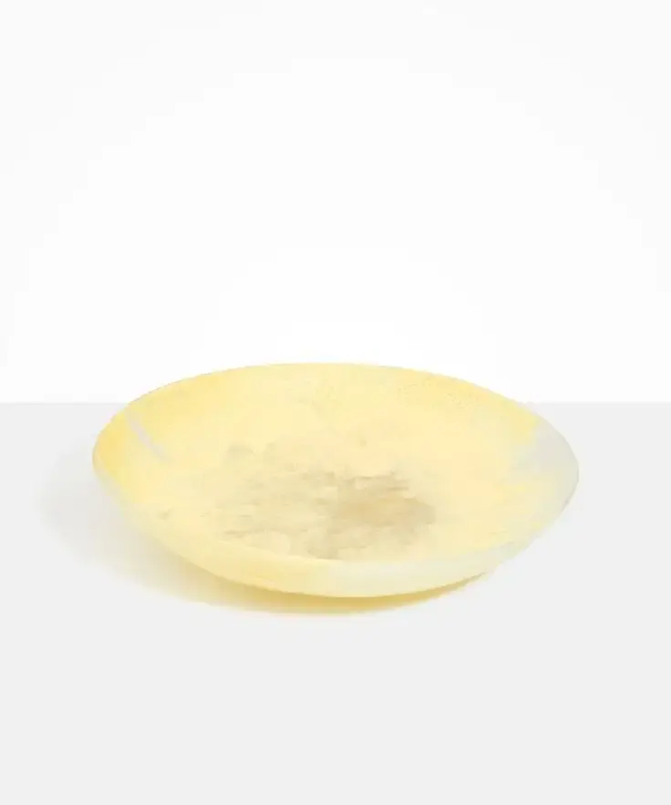 เหลืองอ่อน