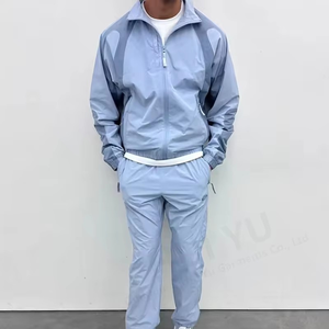 Conjunto cortavientos para hombre, conjunto de chaqueta y pantalones con capucha, ropa deportiva impermeable a prueba de viento, traje ligero de entrenamiento al aire libre - Product Image 1