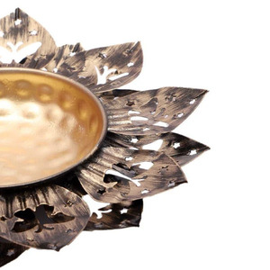 ชาม urli ดอกไม้กลมกลืนกับดอกไม้ลอยเพื่อบรรยากาศที่เงียบสงบชาม urli บานนิรันดร์กับดอกไม้ลอยน้ำ - Product Image 2