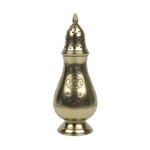 Juego de sal y pimienta de latón estilo Heritage con hermoso brillo y cuerpo cónico perfecto para uso en el hogar o restaurante - Product Image 1