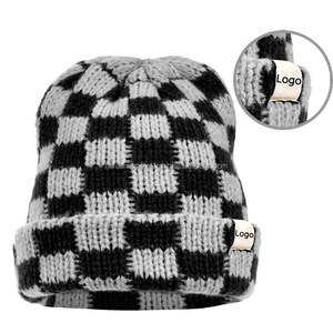 Nardon Apparel, venta al por mayor, gorro de invierno a la moda para mujer, gorro acrílico cálido de alta calidad, gorro con diamantes de imitación brillantes - Product Image 2