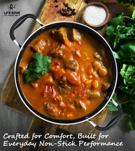 Marmite en granit de qualité supérieure antiadhésive avec couvercle en verre et bord en silicone - Product Image 5