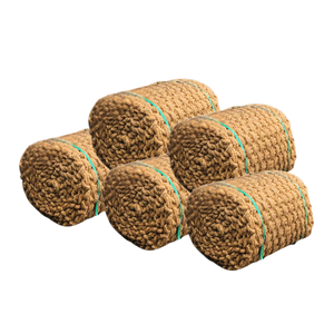 Artículo popular Alfombrilla de fibra de coco hecha en Vietnam, sostenible, confiable y perfecta para áreas de alto tráfico. - Product Image 1