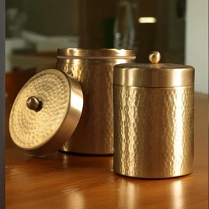 Nouveauté : récipient en laiton de style indien avec couvercle, rangement de cuisine en métal, épices, sucre, nouveauté, récipient en laiton de style indien en métal - Product Image 1