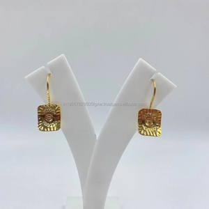 Pendientes de tuerca de plata chapados en oro Everyday Elegance para mujer, estilo clásico de perlas para bodas, fiestas, el mejor precio, regalo colgante fino - Product Image 1