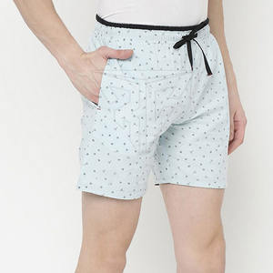 กางเกงขาสั้นลำลองผู้ชายคุณภาพสูงรุ่นใหม่ ผ้าฝ้าย 100% แห้งเร็ว ลายเรียบ ดีไซน์ใหม่ ความยาวระดับเข่า - Product Image 2