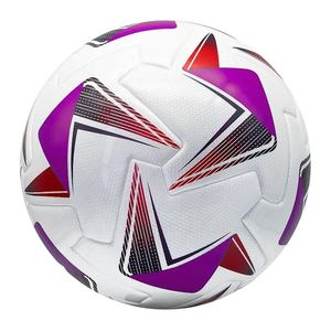 Ballon de football en cuir PU de taille normale personnalisable, léger, pour l'entraînement et les matchs, logo personnalisé, prix d'usine - Product Image 1