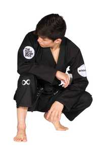 ชุดยิวยิตสูแบบเพิร์ลวีฟ สำหรับฝึกซ้อมและแข่งขัน ได้รับการรับรองจาก IBJJF ผลิตในประเทศปากีสถาน - Product Image 2