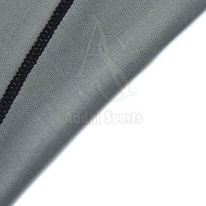 ชุดว่ายน้ำฟิตเนสสำหรับผู้ชายชุดว่ายน้ำป้องกันรังสียูวีแห้งเร็วป้องกัน OEM - Product Image 5