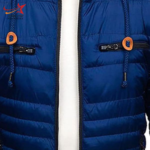 Chaqueta de invierno personalizada para hombre, burbuja acolchada plegable con cuello alto, logotipo frontal resistente al agua para actividades al aire libre - Product Image 3
