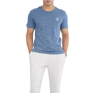 Camiseta Lisa ajustada para hombre, Camiseta lisa de estilo básico para hombre con cuello redondo y dobladillo de doble costura - Product Image 6