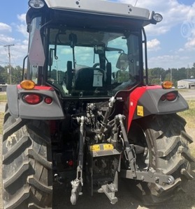 MASSEY FERGUSON 4710 Tractores 100 HP a 174 HP Variants LOADER W/ 84 ''SKID STEER BUCKET COMPARED FL3615 - Product Image 4